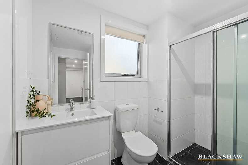 Unit 1/1 Eardley Street  Bruce