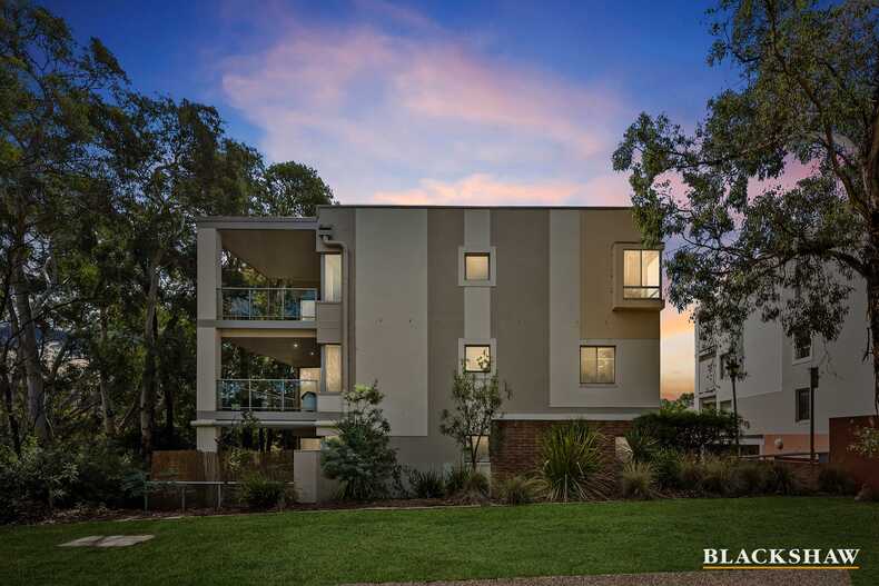 Unit 1/1 Eardley Street  Bruce