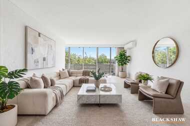 23/8 Giles Street Griffith