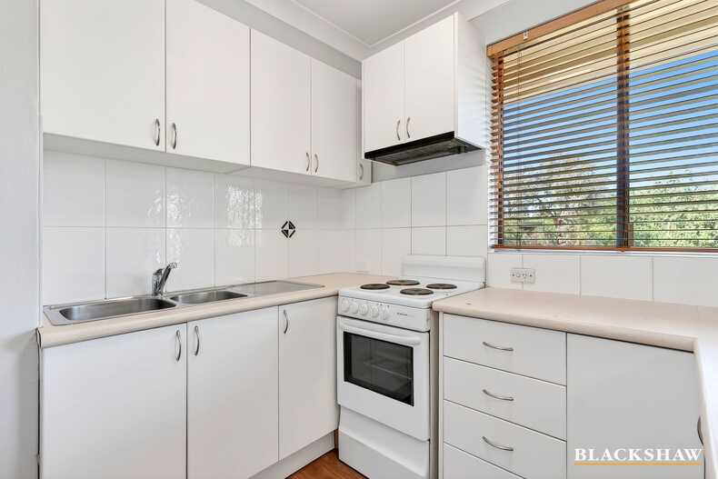 53C/58 Wattle Street Lyneham