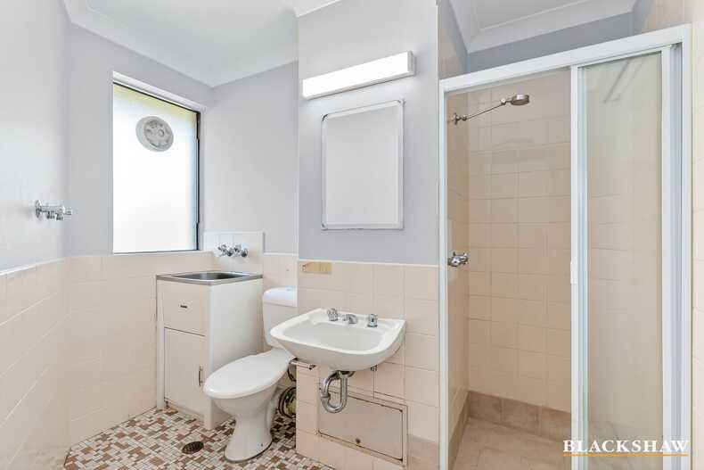 53C/58 Wattle Street Lyneham