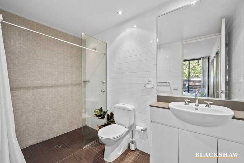 12/104 Giles Street Kingston