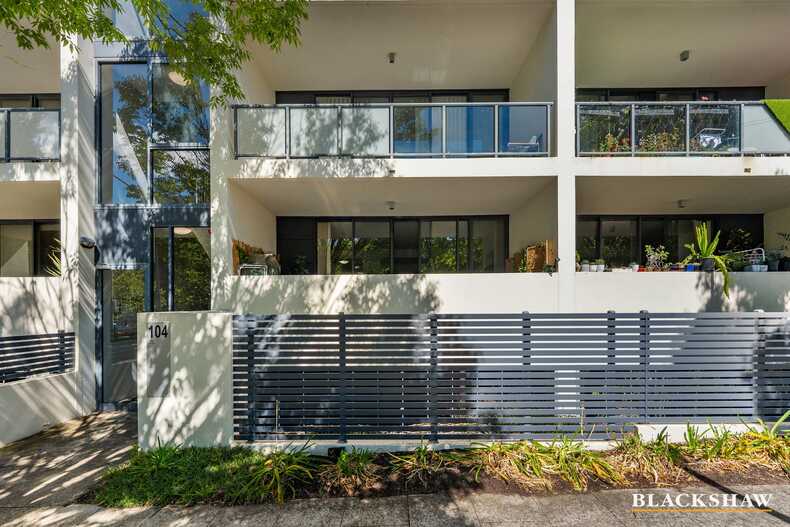 12/104 Giles Street Kingston