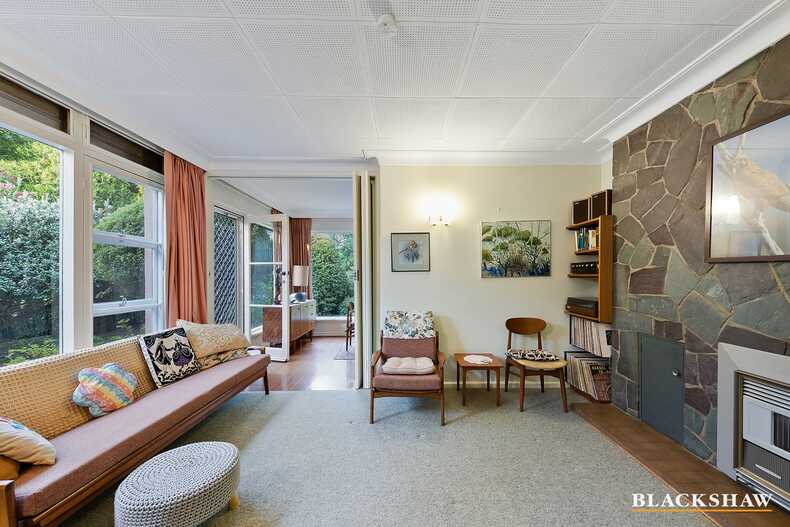 120 Schlich Street Yarralumla