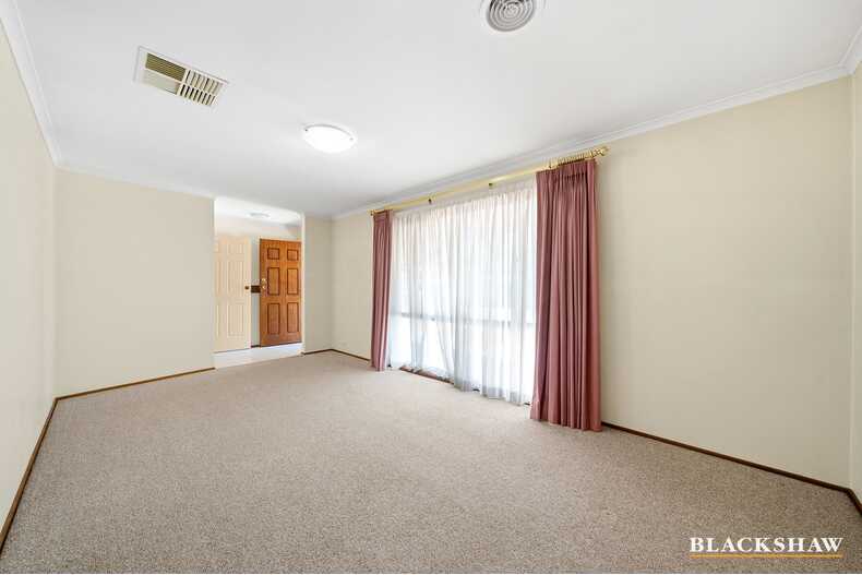 7 Schuler Place Mckellar