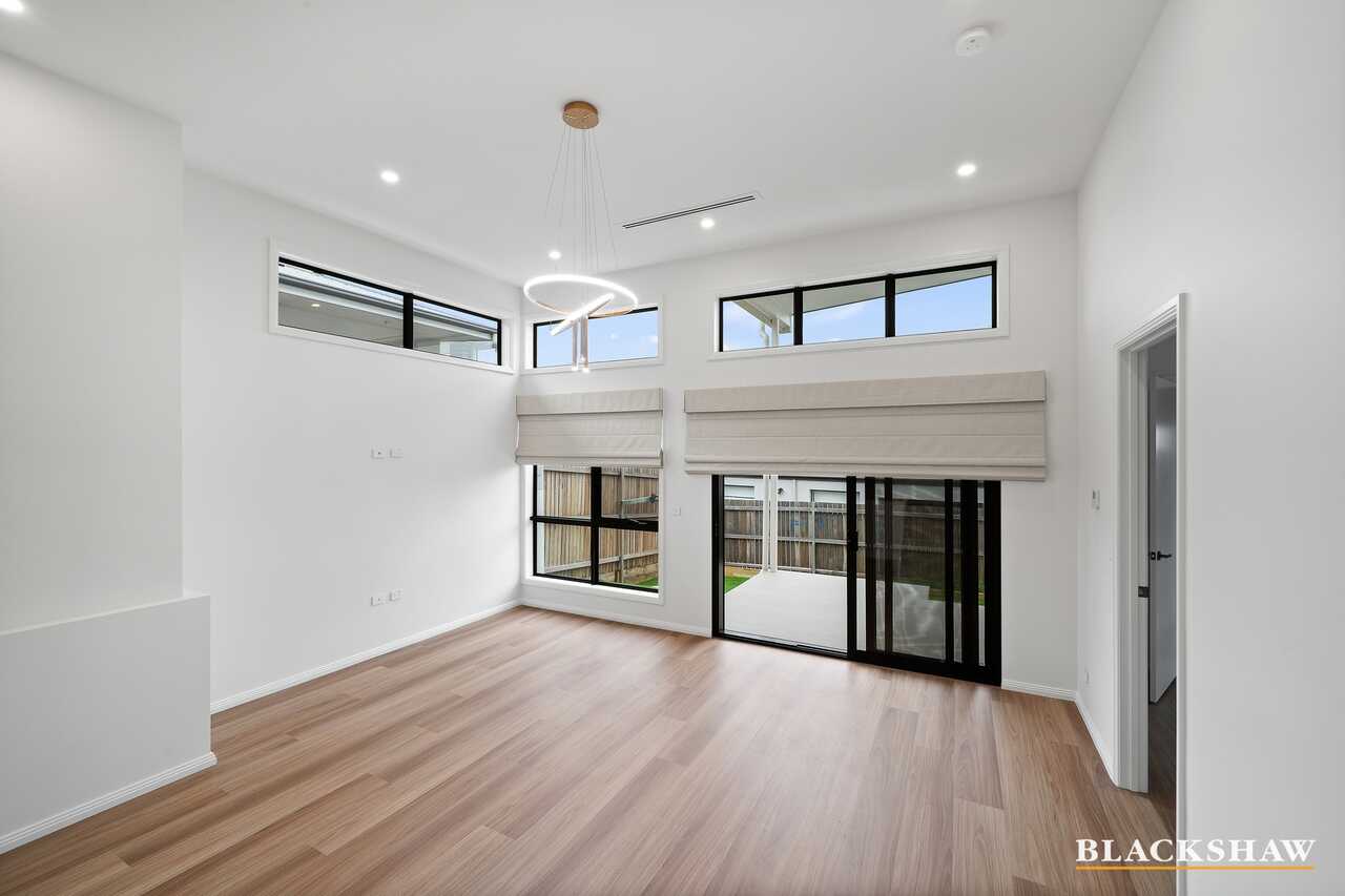 12 Kallir Street Denman Prospect