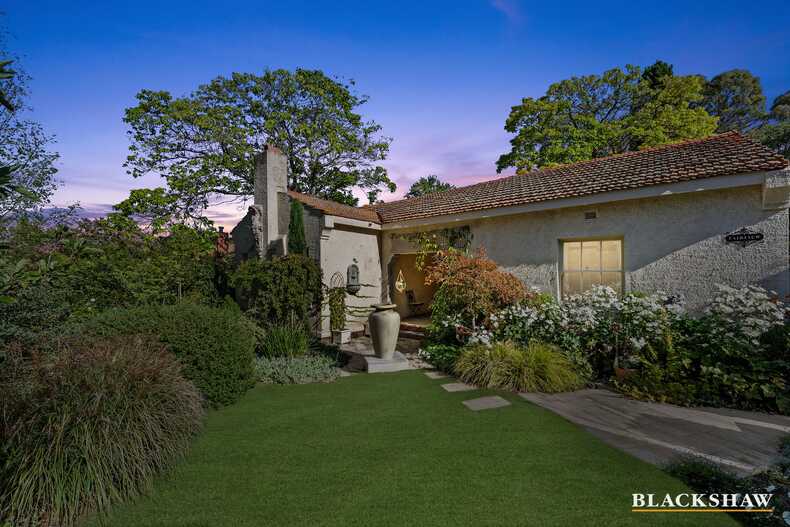 71  Euree Street Reid