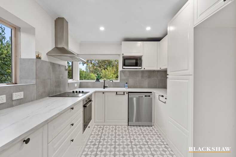 71  Euree Street Reid