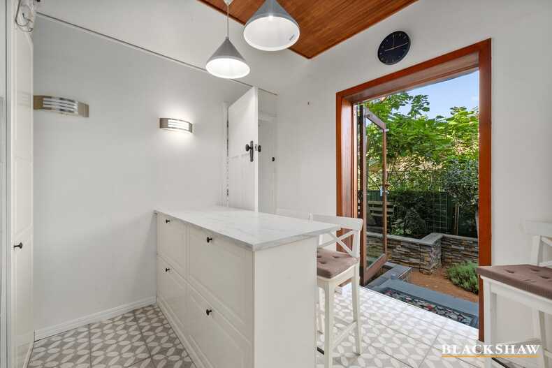 71  Euree Street Reid