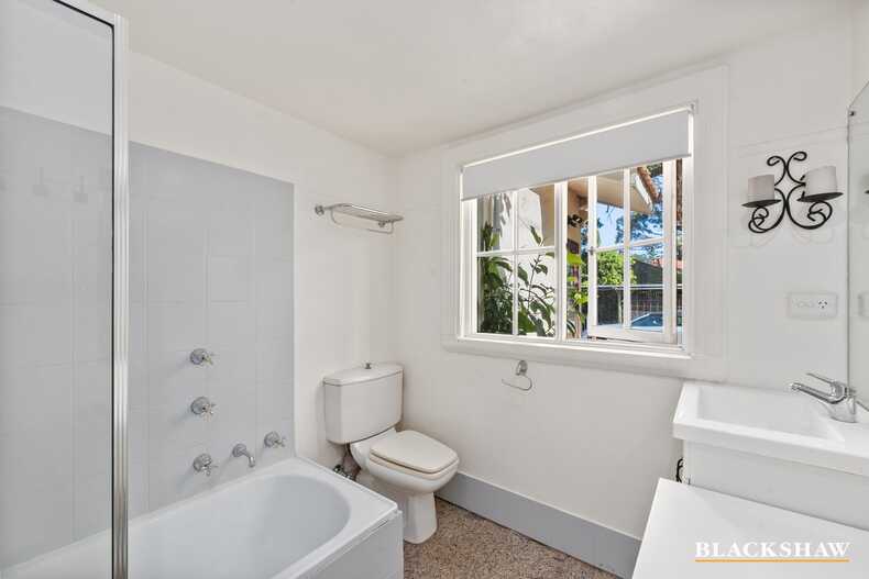 71  Euree Street Reid