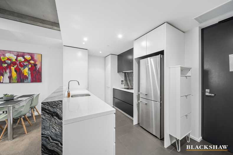 309/19 Marcus Clarke Street City