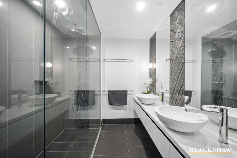 309/19 Marcus Clarke Street City