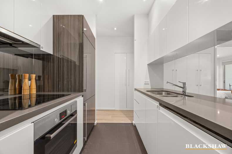 30/16 New South Wales Crescent Forrest 30/16 New South Wales Crescent Forrest