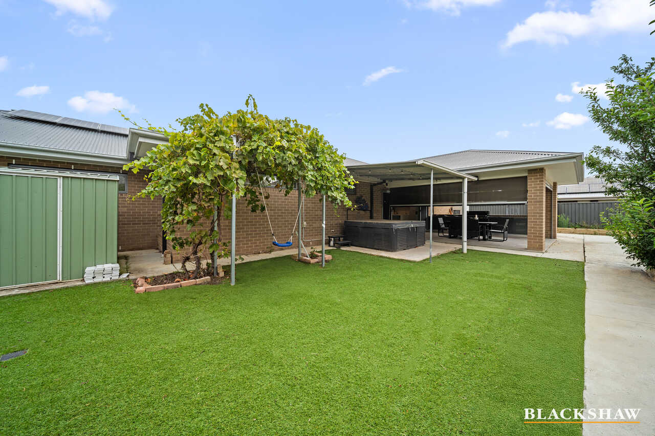 14 Bailey Crescent Googong