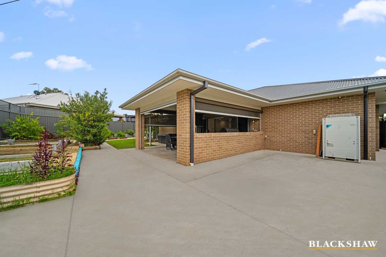 14 Bailey Crescent Googong
