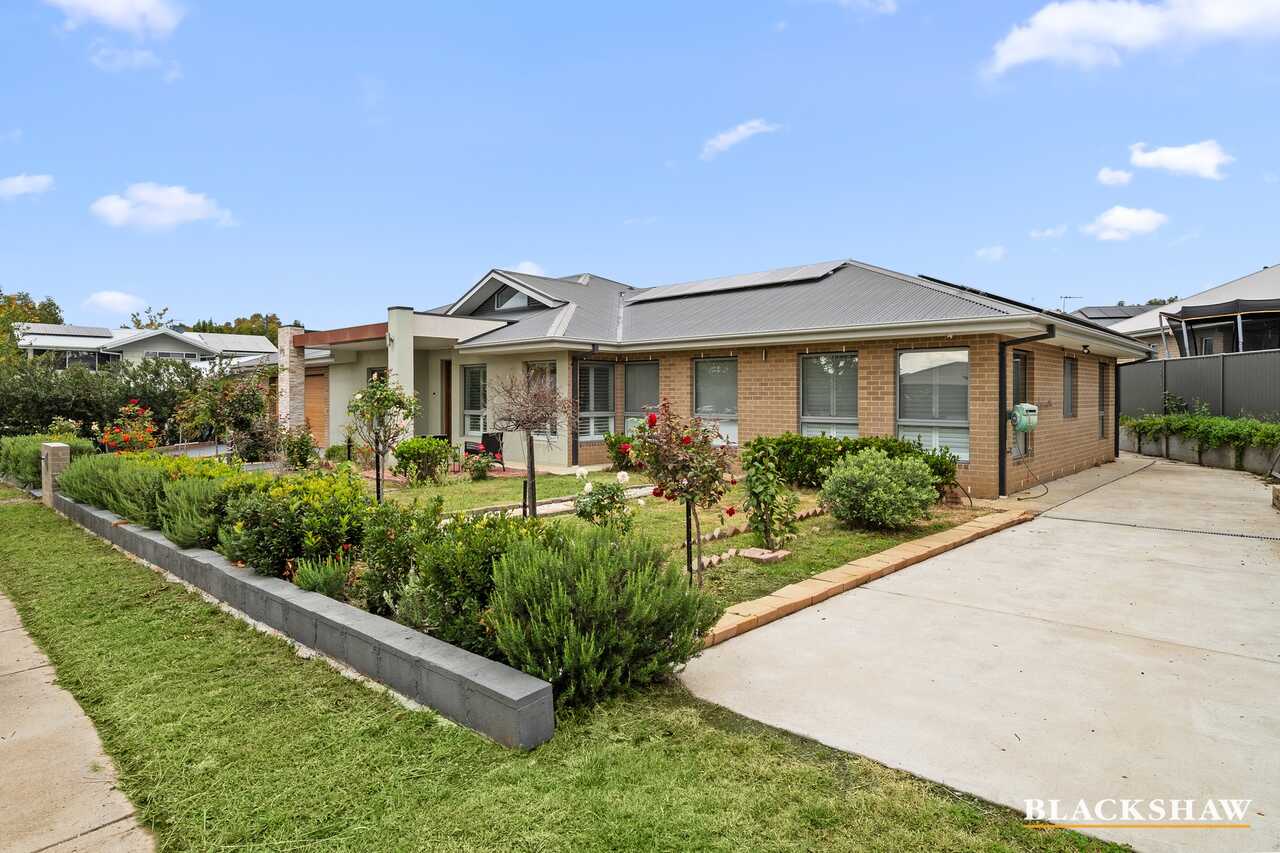 14 Bailey Crescent Googong
