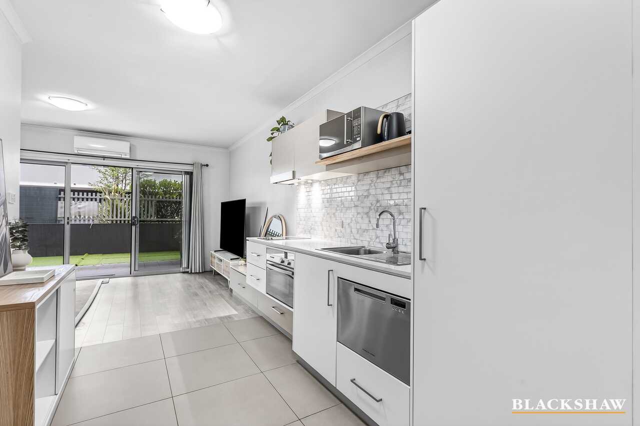 65/142 Anketell Street Greenway