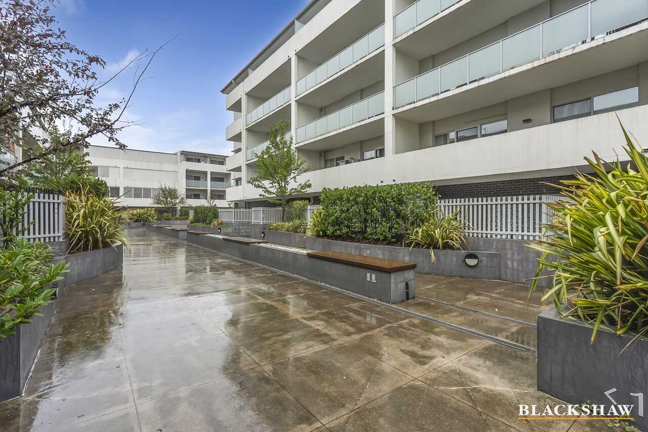 65/142 Anketell Street Greenway