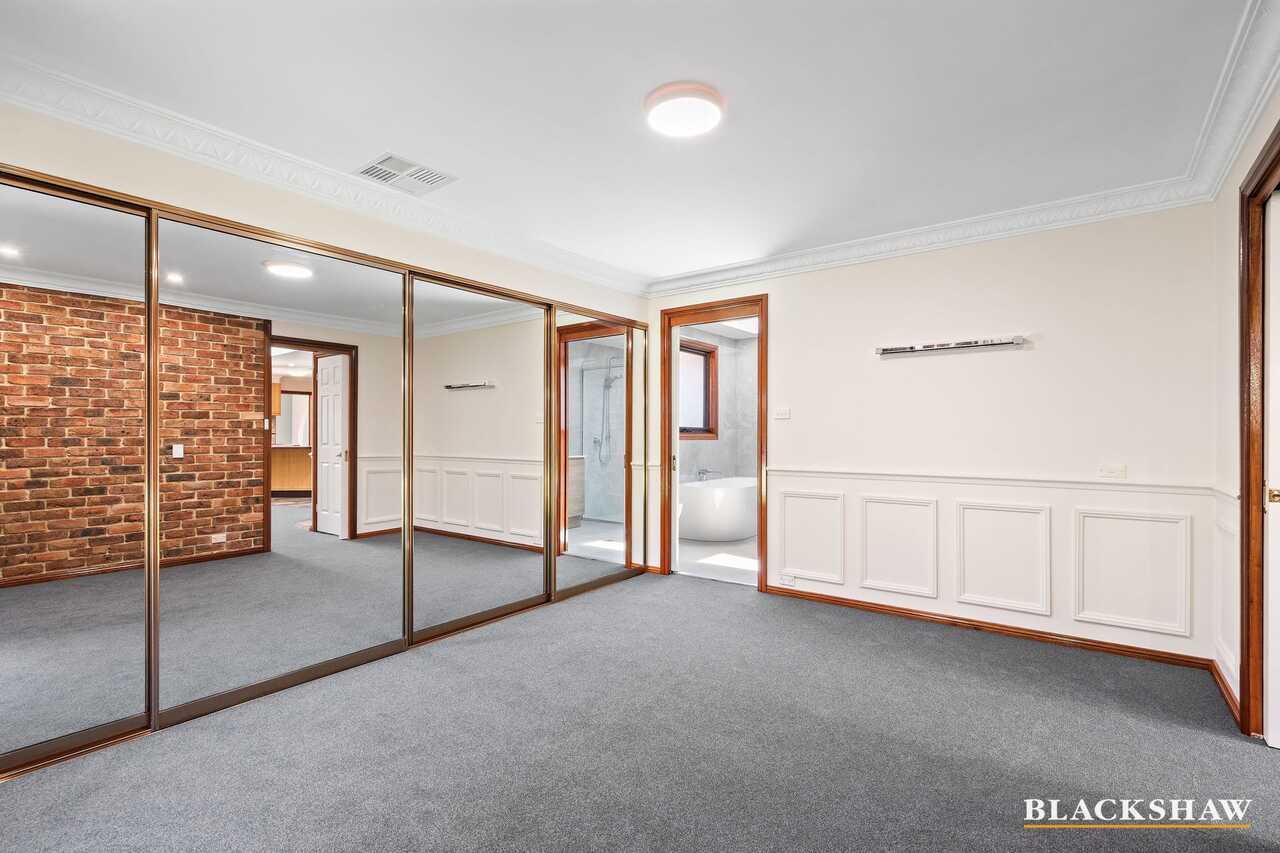 35 Postle Circuit Holt