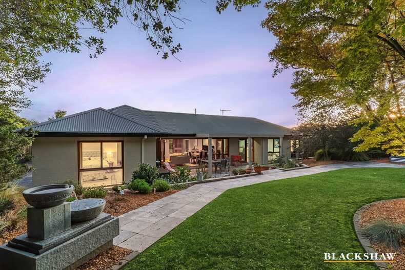 81 Halloran Drive Jerrabomberra