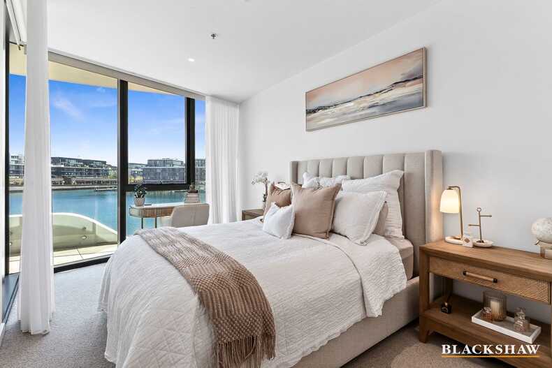 102/45 Honeysett View Kingston