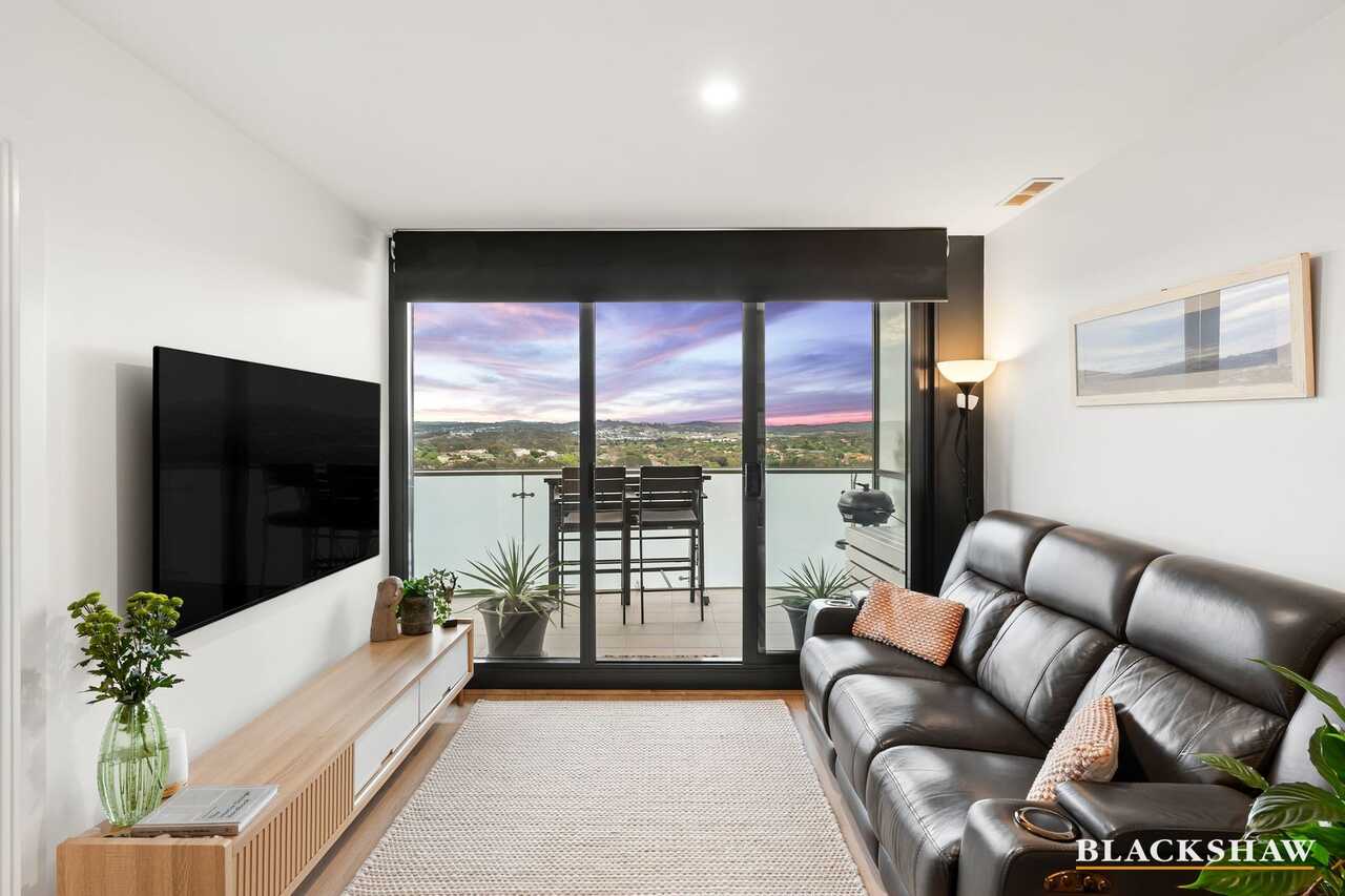 294/1 Anthony Rolfe Avenue Gungahlin