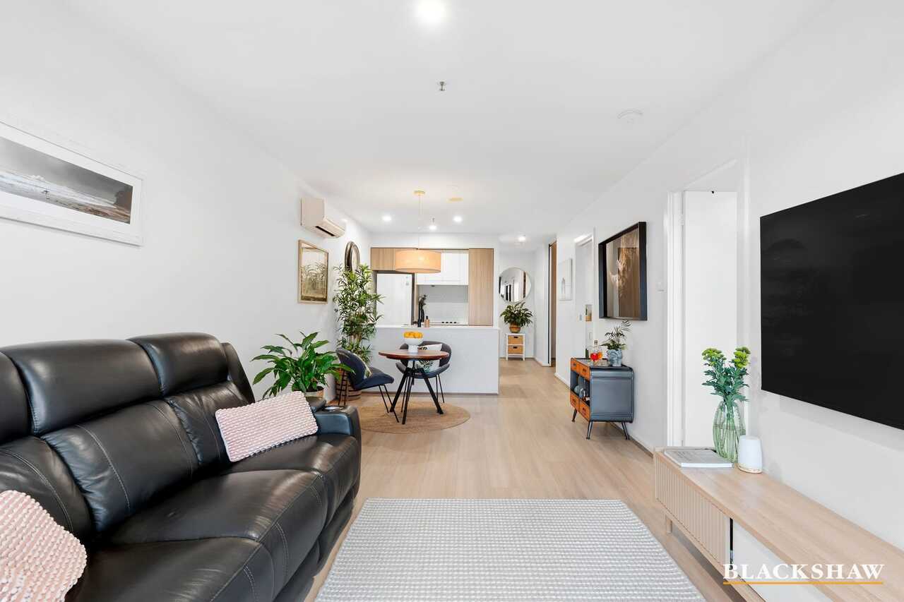 294/1 Anthony Rolfe Avenue Gungahlin