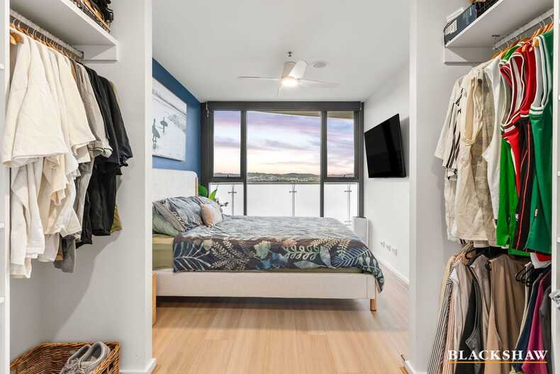 294/1 Anthony Rolfe Avenue Gungahlin