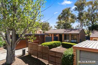 11 Le Souef Crescent  Florey