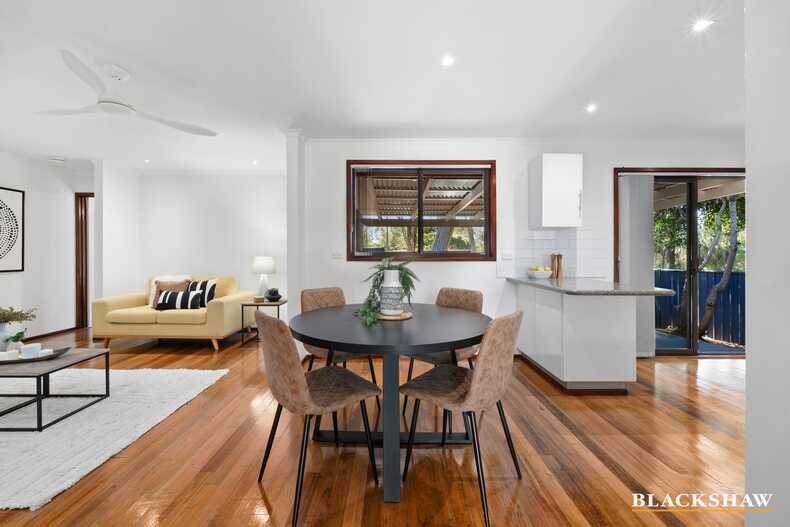 11 Le Souef Crescent  Florey