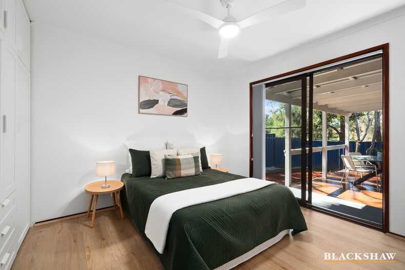 11 Le Souef Crescent  Florey