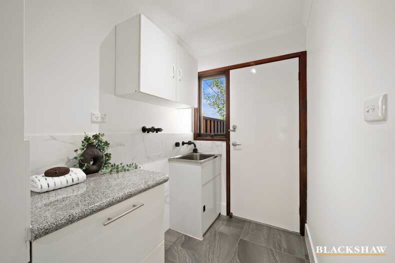 11 Le Souef Crescent  Florey