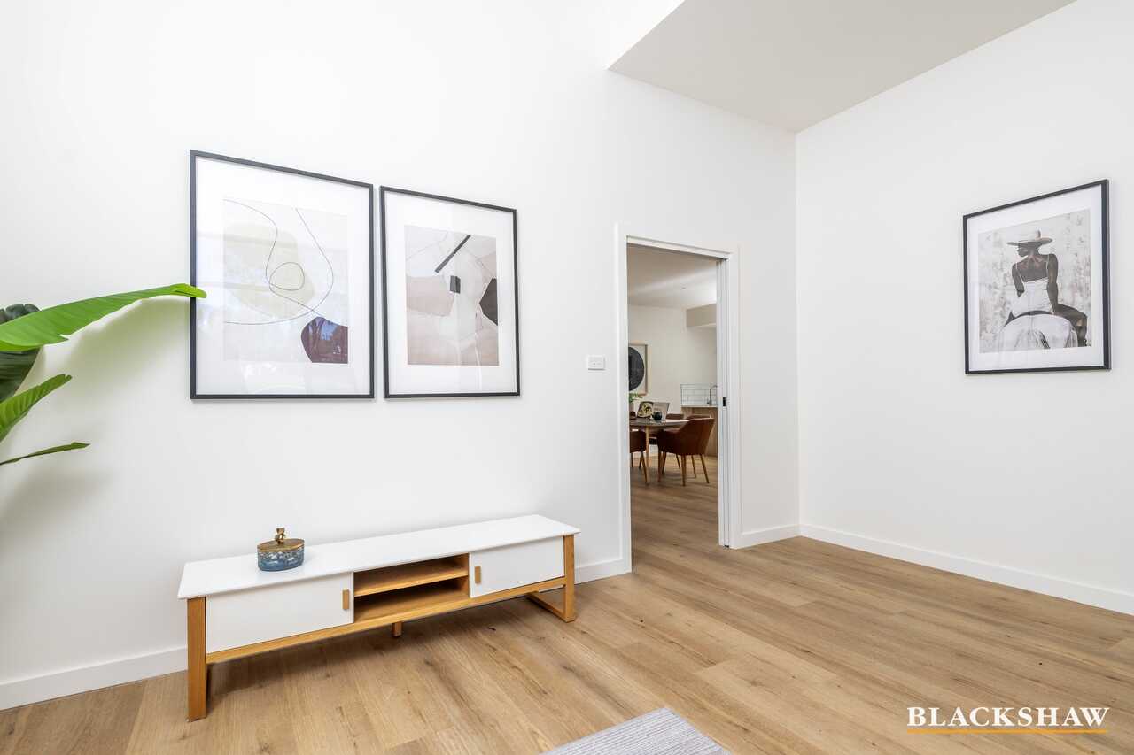 2/121 Crozier Circuit Kambah