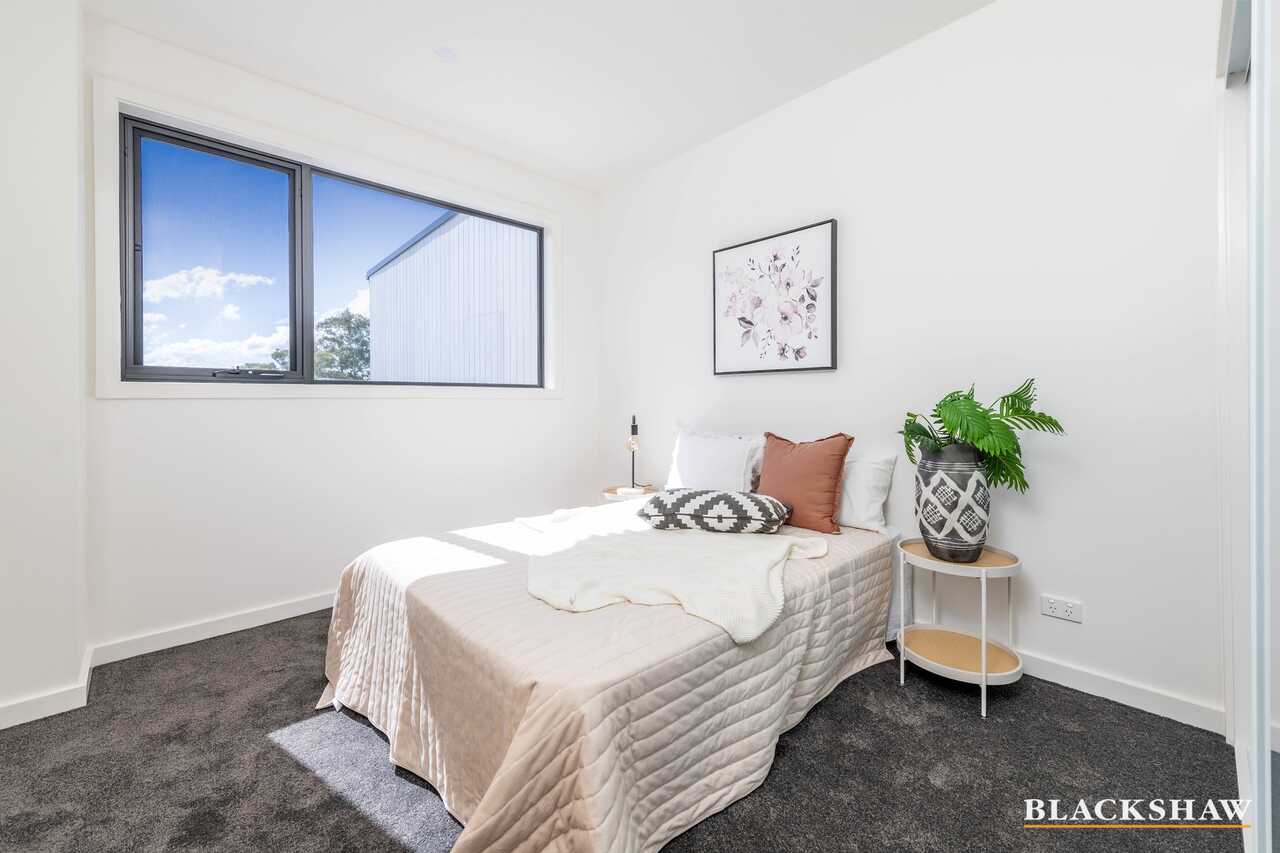 2/121 Crozier Circuit Kambah