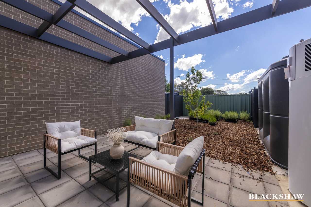 2/121 Crozier Circuit Kambah