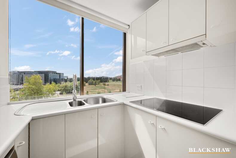 704/2 Marcus Clarke Street City