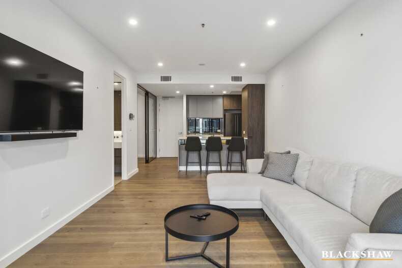 146/44 Constitution Avenue Parkes