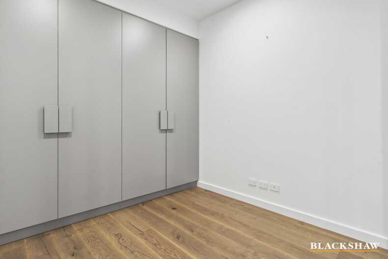 146/44 Constitution Avenue Parkes