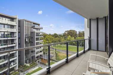 146/44 Constitution Avenue Parkes