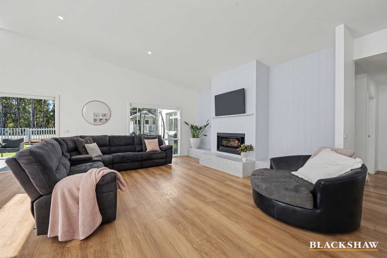 13 Buguri Crescent Malua Bay