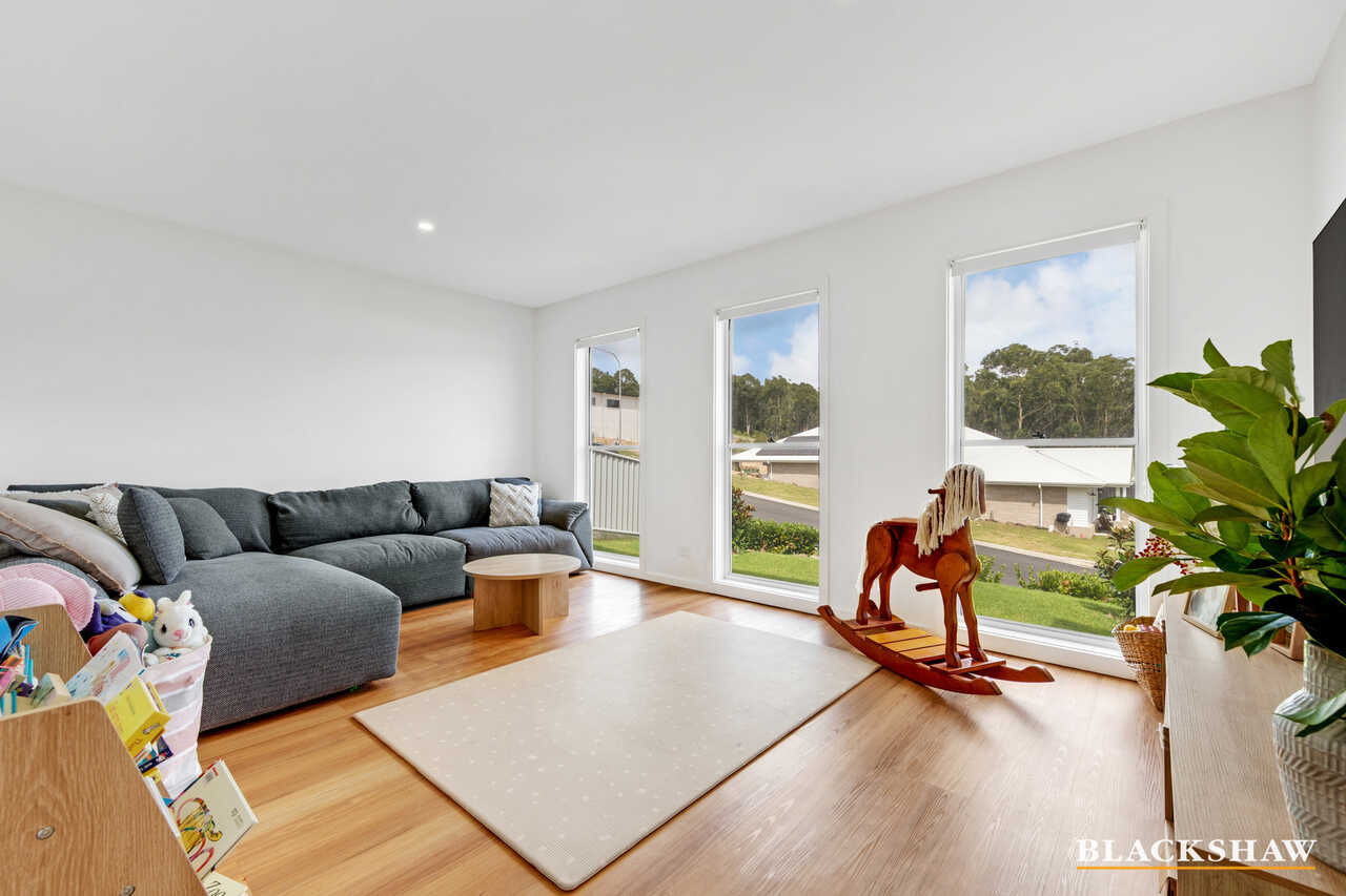 13 Buguri Crescent Malua Bay