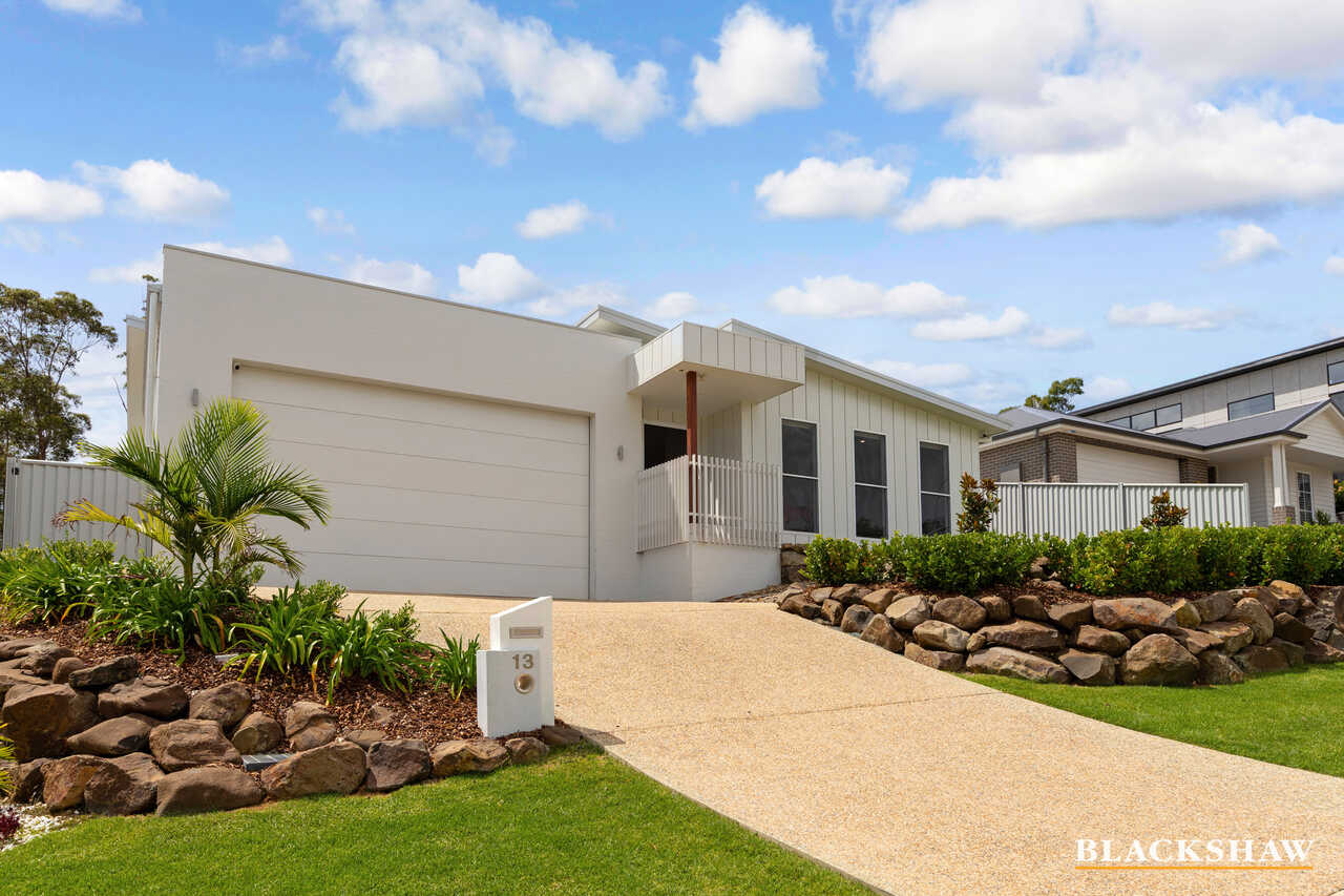 13 Buguri Crescent Malua Bay