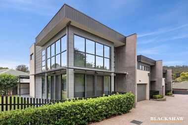 1/7 Sabine Close  Garran