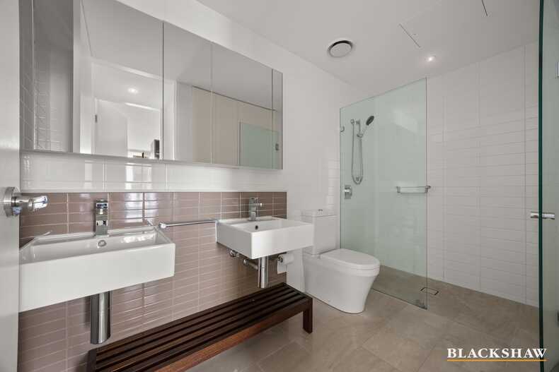 14/19 Leichhardt Street Kingston