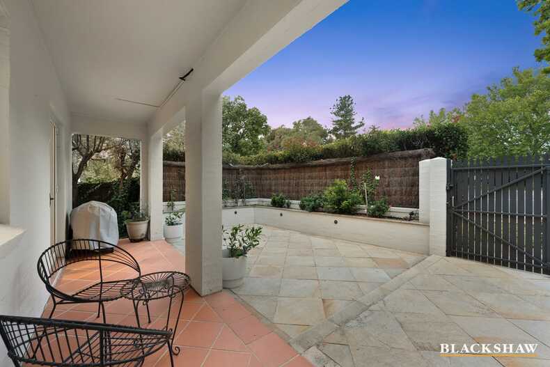 10/37 Dominion Circuit Forrest