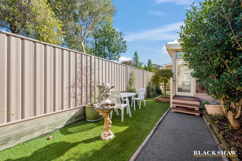 8 Parry Place Farrer