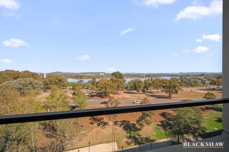 125/62 Constitution Avenue Parkes