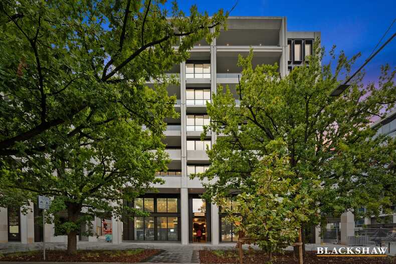 125/62 Constitution Avenue Parkes