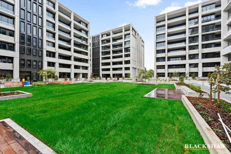 125/62 Constitution Avenue Parkes