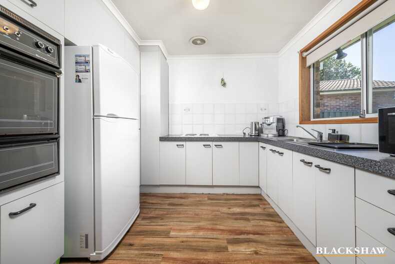 56 Sherwood Circuit Gordon